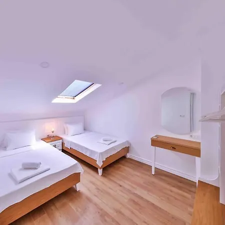 Tobi 3 / Merkezi Konumda Lueks Appartement *